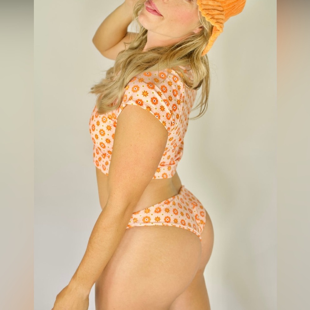 Luna Bottoms Tyde Threads Size Small in Dizzy Daisy